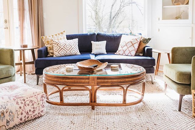 viewandvine's tweet photo. Cozy seating for four + loads of light ☀️ The cherry trees are blooming, and it's the perfect time to be here in wine country! https://t.co/BtyNCwoE3m