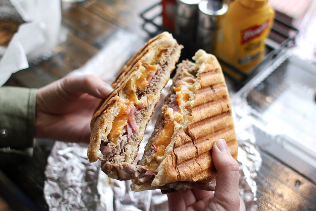 boxaproduct's tweet photo. Are you using google photos (that aren’t yours) to represent something on your menu? This is called menu misrepresentation &amp; you’re misleading people. It’s not original and most importantly it’s not you!  There should be truth in your menu and in what you post! Message us today! https://t.co/A2VVlNasK8