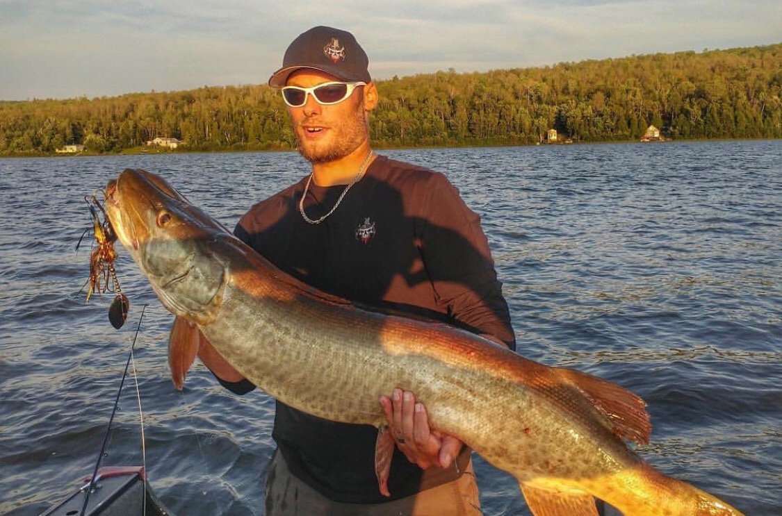 Caught on our It’s a BumbleBee Weedwacker. 53” Musky! Use code TWITTER for 30% off order, valid till midnight 3/25!