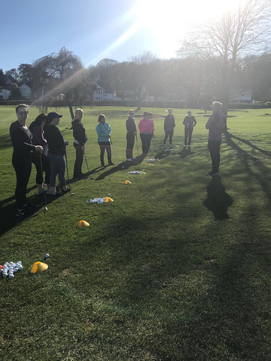 DinasGolf's tweet photo. Fantastic Ladies New to Golf taster session yesterday afternoon with over 10 women trying the game for the 1st time 🏌️‍♀️ to the next 5 weeks of fun ⛳️@wales_golf https://t.co/VzpSth7YvT