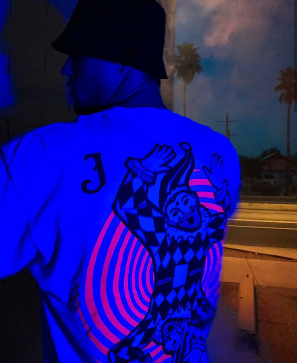fuckingrhyss's tweet photo. Russian roulette is not the same without a gun. https://t.co/XWyhZMeI08