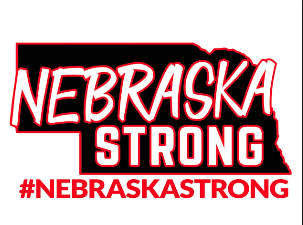 AlexKava_Author's tweet photo. Proud to be a Nebraskan. LOTS of people helping others and animals too because it's the right thing to do. #NebraskaStrong #character https://t.co/w8aJf7bhsX