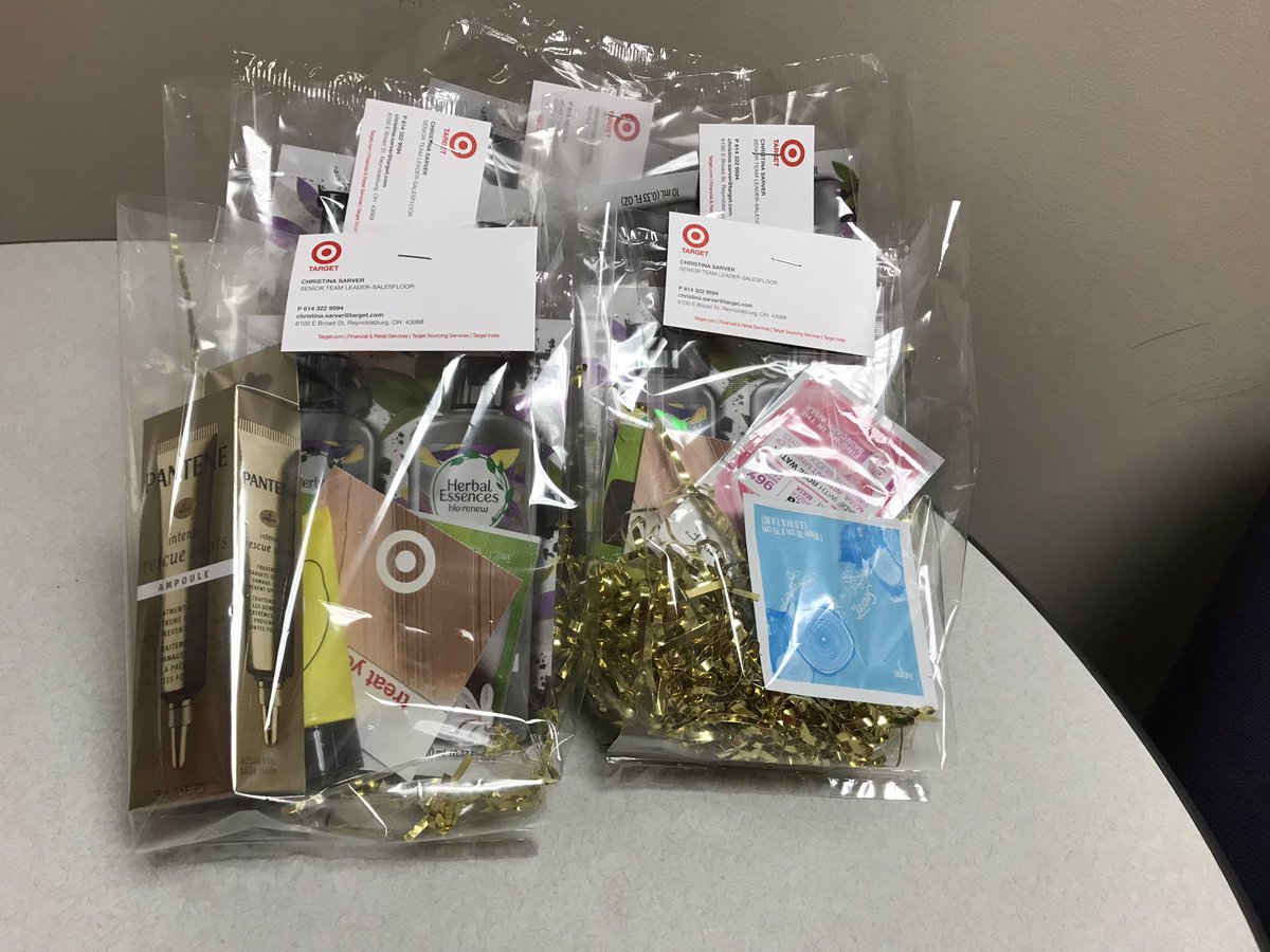 2086 Senior TLs putting together some swag bags for recruitment at our local beauty schools!! 🎯#WorkWhereYouLove #Beauty <a href="/WeimerKati/">Katie</a> <a href="/KellySakai1/">Kelly Pergram</a> @I_Tob26 <a href="/JP_Cooney7/">Jon-Patrick Cooney</a>