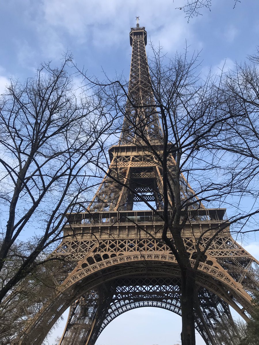 AnissaJhumka's tweet image. With love, from #Paris 😊📸 #EiffelTour #NoFilter