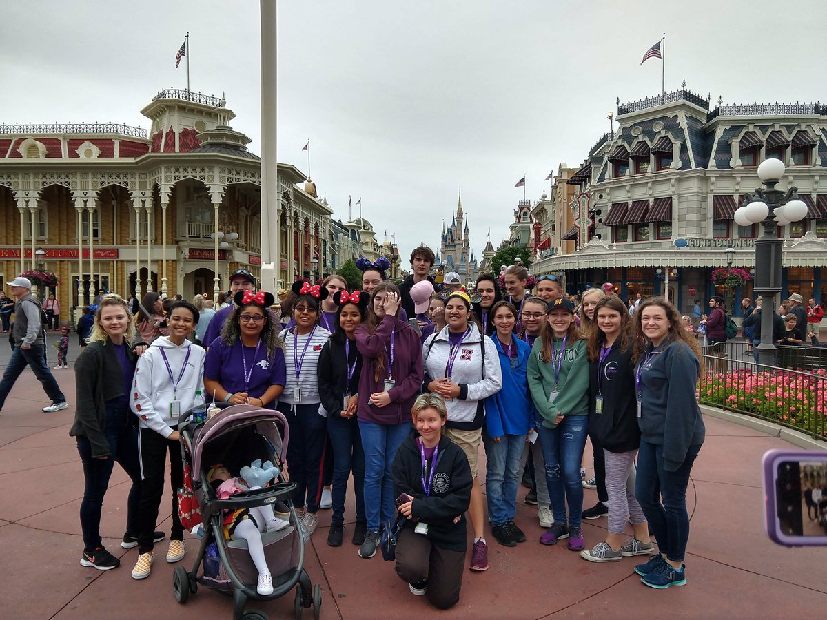 CypressStrings's tweet image. Last Monday, we had the privilege of being able to travel to Walt Disney World! We spent the day at Magic Kingdom and participated in a Disney orchestra workshop!
Thank you to our booster club and fundraisers for allowing us to make such magical memories! ✨