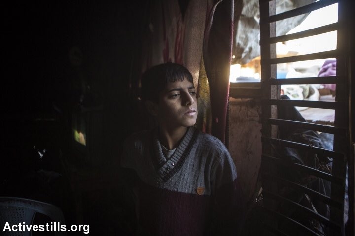 LydiaDeLeeuw's tweet photo. #Gaza.. facing a long night of air strikes.
No bomb shelters.
No air raid alarm.
Nowhere to run.
No electricity.
Locked up, under an Israeli-imposed siege (12yrs now).
STOP this madness. #EndTheSiege
#EndTheOccupation
#EndTheColonization
#Palestine
#GazaStrip
#GazaUnderAttack https://t.co/JTm2gPbU4H