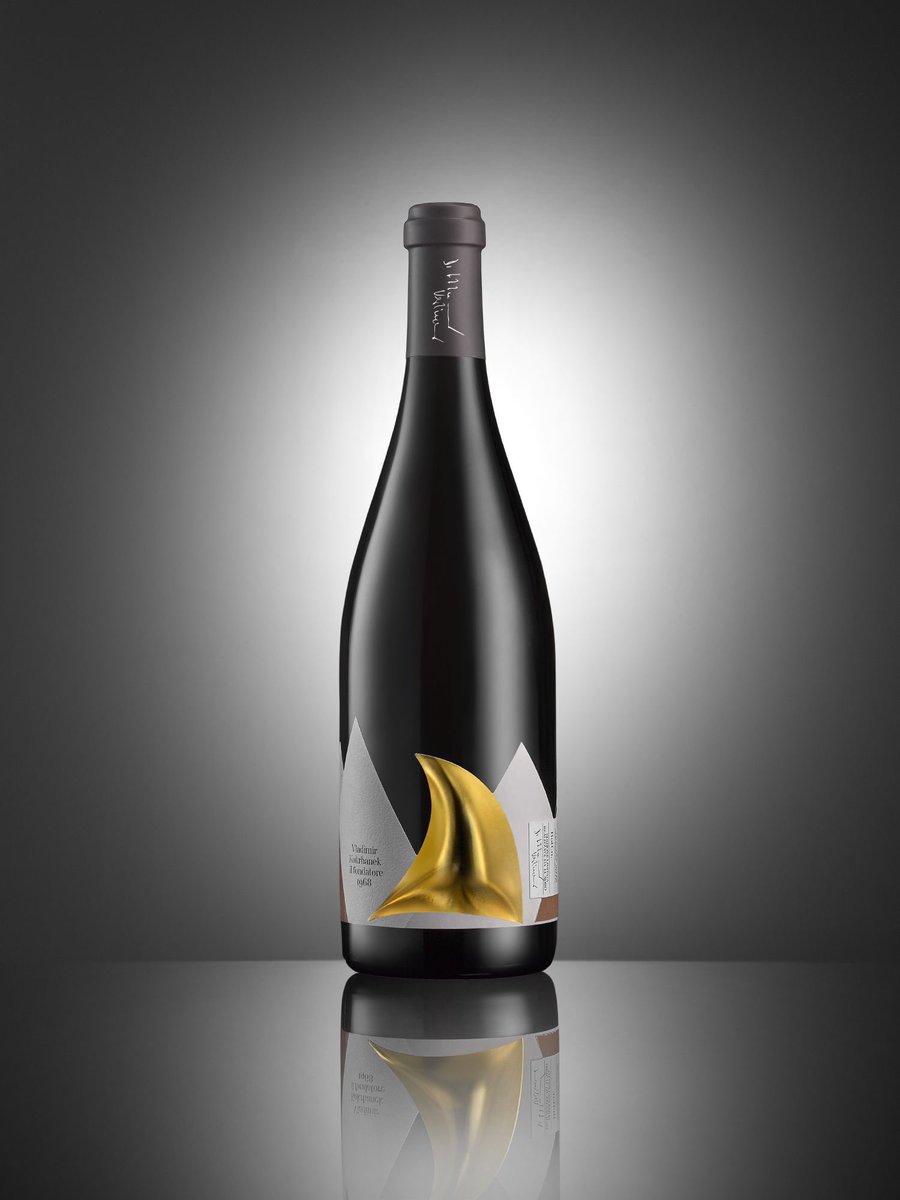 LEONHARD_KURZ's tweet photo. Our spirits are always well packaged.
Visit us at @pack_spirit
– we will be in Reims, France on the 3rd and 4th of April.
See you there!
#leonhardkurz #packagingdesign #luxurypackaging #packandspirit #luxuriouspackagin #luxepackaging #packaging #packagingtrends #Packandspirit19 https://t.co/Ylzresu8le