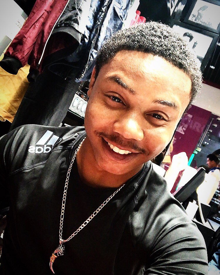 Ray13Raydolfiii's tweet photo. Living my best life #DubaiMall #MakeRayFamous2019 #Raygun #Raynation https://t.co/tmwUhCg0Zj