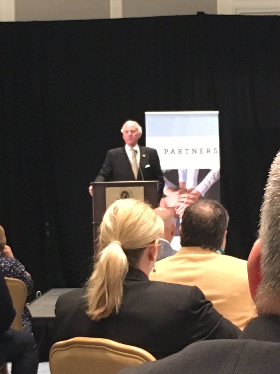 Enjoyed hearing @henrymcmaster at the South Charlotte Regional Transportation Summit. We need cooperation b/t our states to improve our transportation infrastructure. @YorkCountySCGov is ready to collaborate and succeed #YCDist1 #SCPSUMMIT