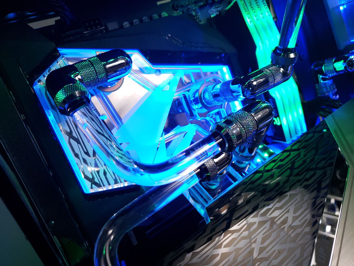 AorusOfficial tweet picture