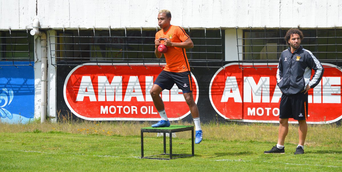 ClubStrongest's tweet photo. Inicia la semana de entrenamiento para el Tigre de Achumani.
¡Listos para afrontar la segunda parte del campeonato! 💪

#VamosTigre
#TodosUnidosVenceremos
⚽️🇧🇴🐅⚽️ https://t.co/pvaSWjYxjy