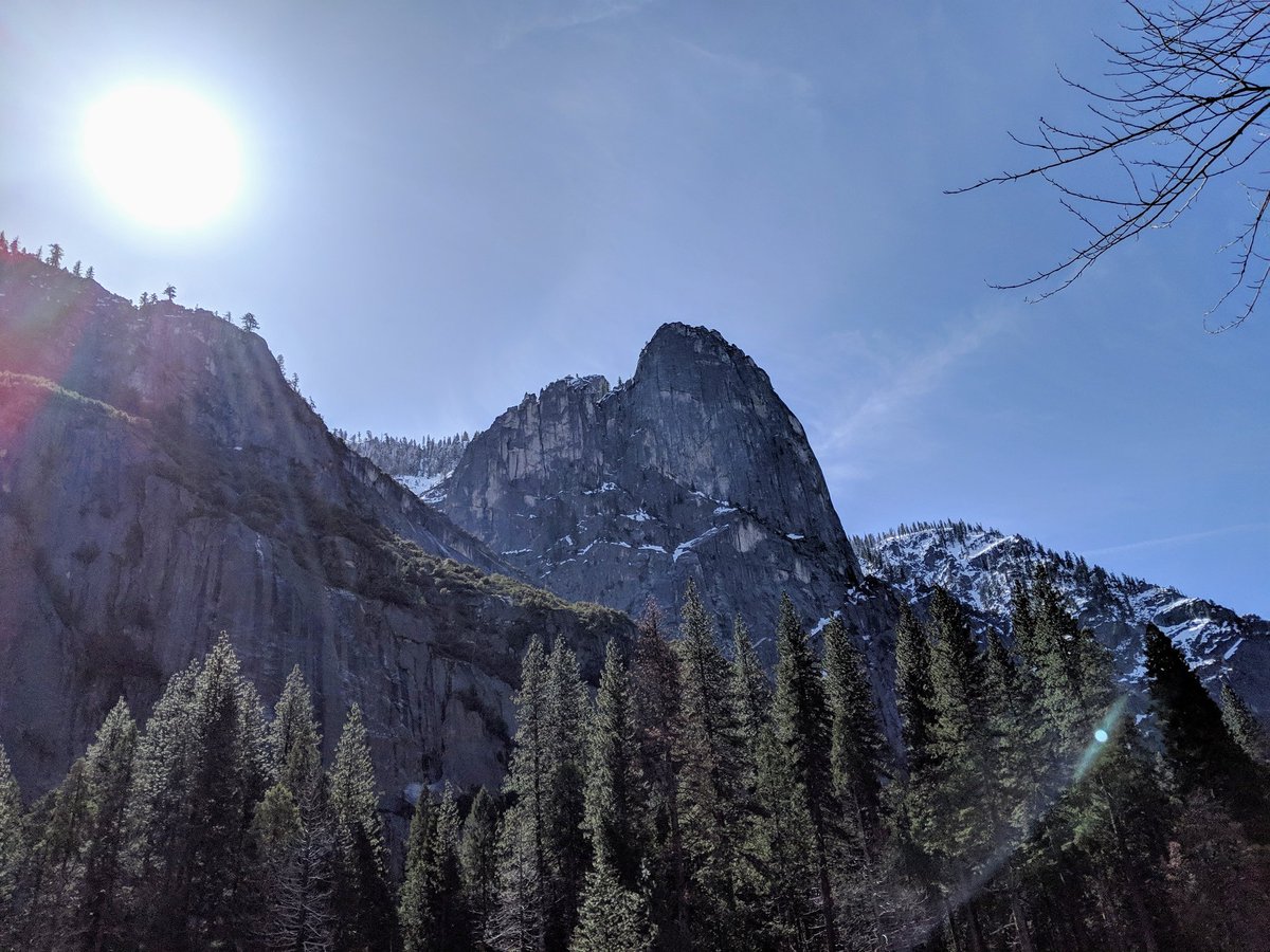 acfdt's tweet photo. Yosemite, you have no right to be this breath-takingly pretty ๐ #postGDC https://t.co/xg2gs3dFyb
