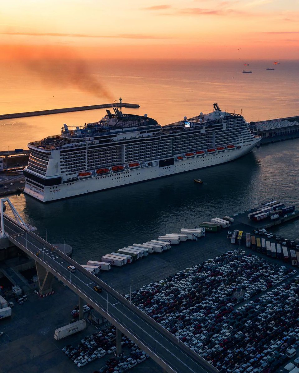 Bcn_connect's tweet photo. Good morning, Barcelona! ☀️ Photo: Harryschuler https://t.co/PHeLIFvxbJ