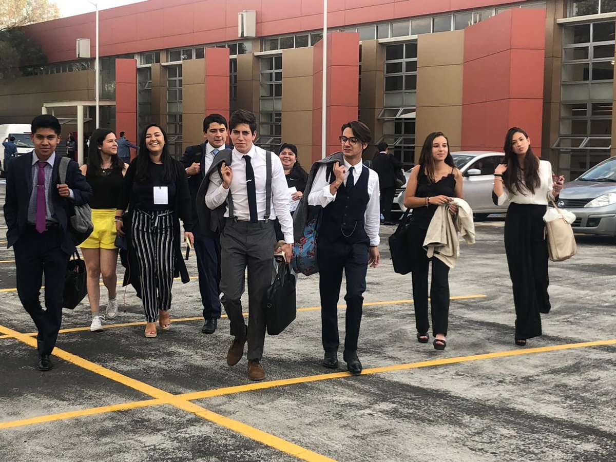 INHUMYC's tweet photo. Ellos son los alumnos que representaron al #Inhumyc en el Modelo de las Naciones Unidas del Sistema Incorporado, #SIMUN2019. Recibieron menciones honoríficas, reconocimientos internos y Adrián Fix recibió el premio a Mejor Delegado. #OrgulloInhumyc

@SI_UNAM @UNAM_MX #DGIRE https://t.co/RFiXbOw957