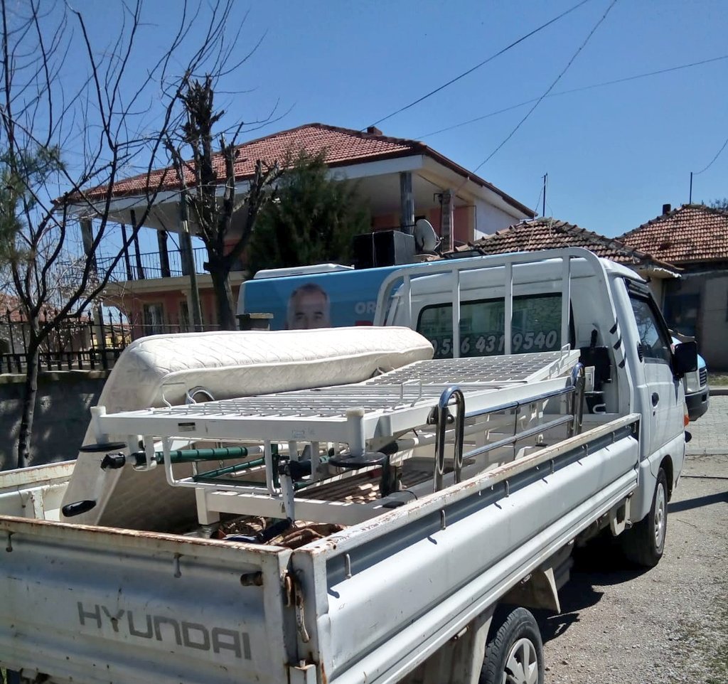 Ak Parti Çivril İlçe Kadın Kolları Olarak #Tekke mahallemizde oturan Osman Çevik Amcamızı ziyaret edip, ihtiyacı olan hasta yatağını teslim ettik, hayır dualarına nail olduk.