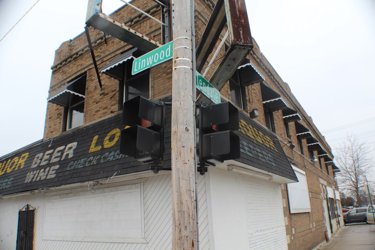 neighborgrocery's tweet photo. Linwood & Glendale will be home to our first smart store to show how our small format, culturally connecting, tech driven approach will address food insecurity, economic, and community development in #Detroit neighborhoods! #FeedtoLead
https://t.co/9fhEM2B9Zn https://t.co/E4YqvPBM4I
