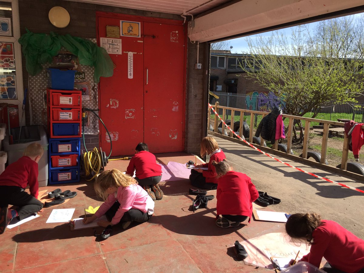 ClassCamelot's tweet photo. Estimating and checking the size of dinosaur footprints today dinosaur 🦖 https://t.co/MOgR1jPBWl