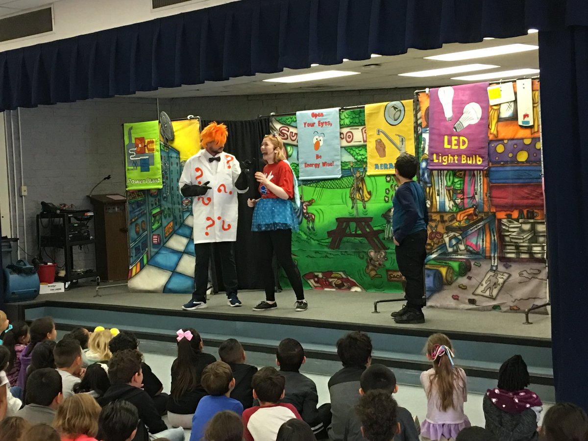 FerronFalcons's tweet photo. Great things happening at Ferron. Thank you to @NVEnergy for the #conservationcaper presentation! And thank you to our primary grades for their SBAC cheers! #FerronIsFlying #CCSDachieves #1ForKids https://t.co/OsgR2op0D5