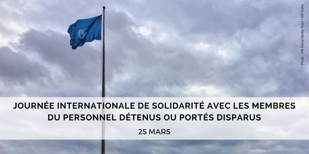 ONU_fr's tweet photo. « Le personnel de l'ONU s’emploie inlassablement à aider les plus vulnérables, à protéger la planète &amp; à construire un avenir meilleur pour tous » — @antonioguterres pour la Journée de solidarité avec les membres du personnel détenus ou portés disparus https://t.co/Sr4SNwtnah https://t.co/JwccfOIl7e