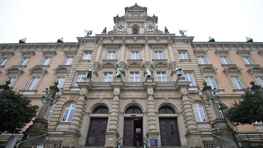 JavadDabiran's tweet photo. #BREAKING Das #Hamburg er Gericht untersagt dem #Spiegel , falsche Behauptungen gegen die #Iran ischen Volksmodjahedin zu verbreiten https://t.co/ZSG9iyDIOm Behauptungen über „Folter“ und Tötungsmethoden sind falsch/ SPIEGEL hat rechtswidrig gehandelt #Spiegel_FakeNews @dpa @welt https://t.co/VbSbLz4AHT