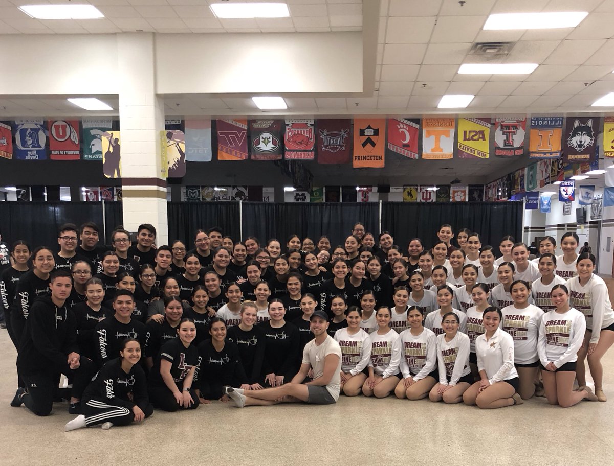 LFHSstars's tweet photo. Thank you to Anthony Bocconi for leading an amazing Master Class for @LfFolklorico and @LFHSstars !!! We are so excited about tonight!! https://t.co/ICORm56XSl