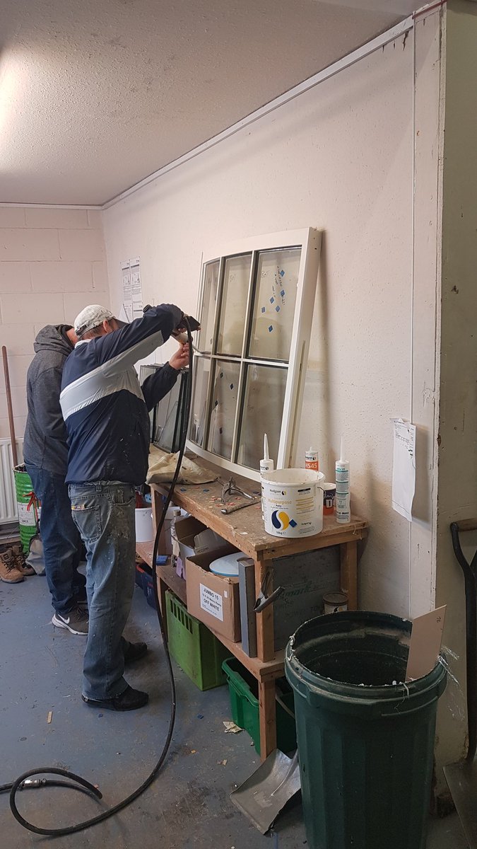 SlenderlineGlas's tweet photo. Curved IGUs supplied and glazed into cruved sashes for Masson Joinery.
#CurvedWindows #curvedglass #heritageglass https://t.co/HxGZiYMnph