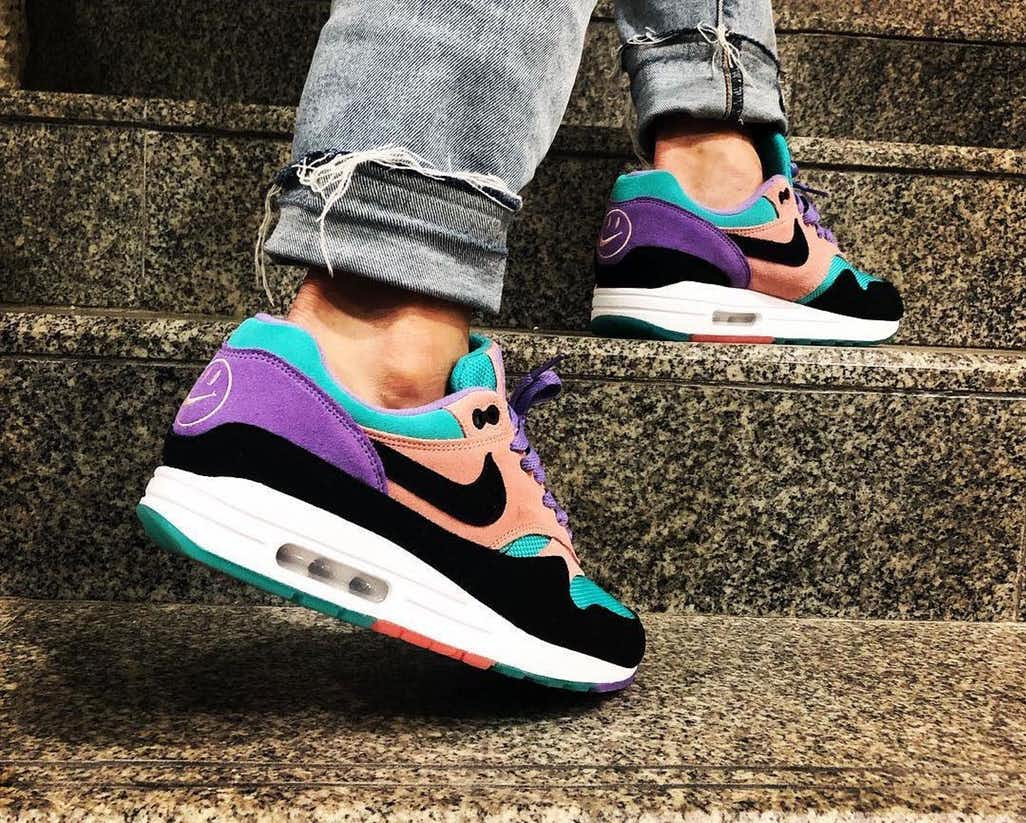 have a nike day air max 1 footlocker