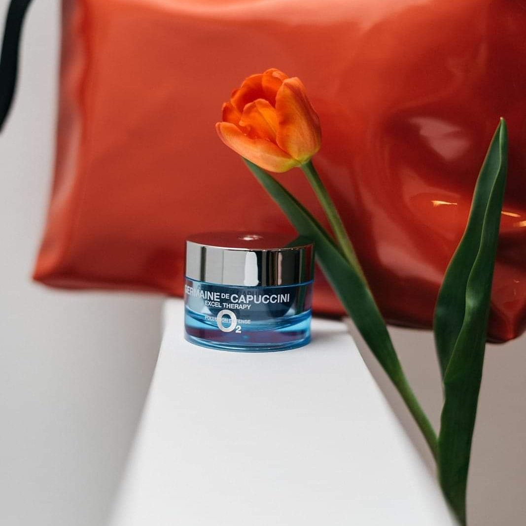 In love! 🌷🌷🌷 

💙 Crema Pollution Defense ➕ Cartera Coral de #Regalo 🧡 así es la #promoción de <a href="/germaine_esp/">Germaine deCapuccini</a> para esta primavera #CoralExplosion

Amor por la última colaboración #GermaineXChitina 🌷👩🏼‍🎨: @_chitina_

#GermaineDeCapuccini #Primavera #FlowerPower #Bloom #Gift