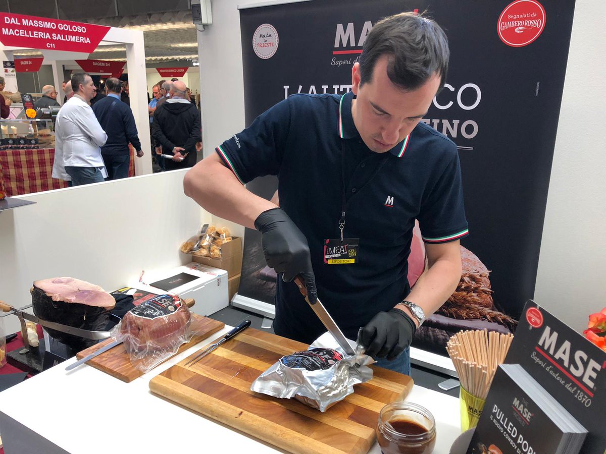 CottoMase's tweet photo. Anche domani saremo presenti a Modena Fiere per IMeat 2019, la sesta edizione dell'evento dedicato a macelleria e gastronomia!
In tanti stanno assaggiando la qualità inconfondibile dei nostri prodotti: un vero successo!
Vi aspettiamo al Padiglione C, stand D20
#MaseWorld #Mase https://t.co/PJljVsGnF5