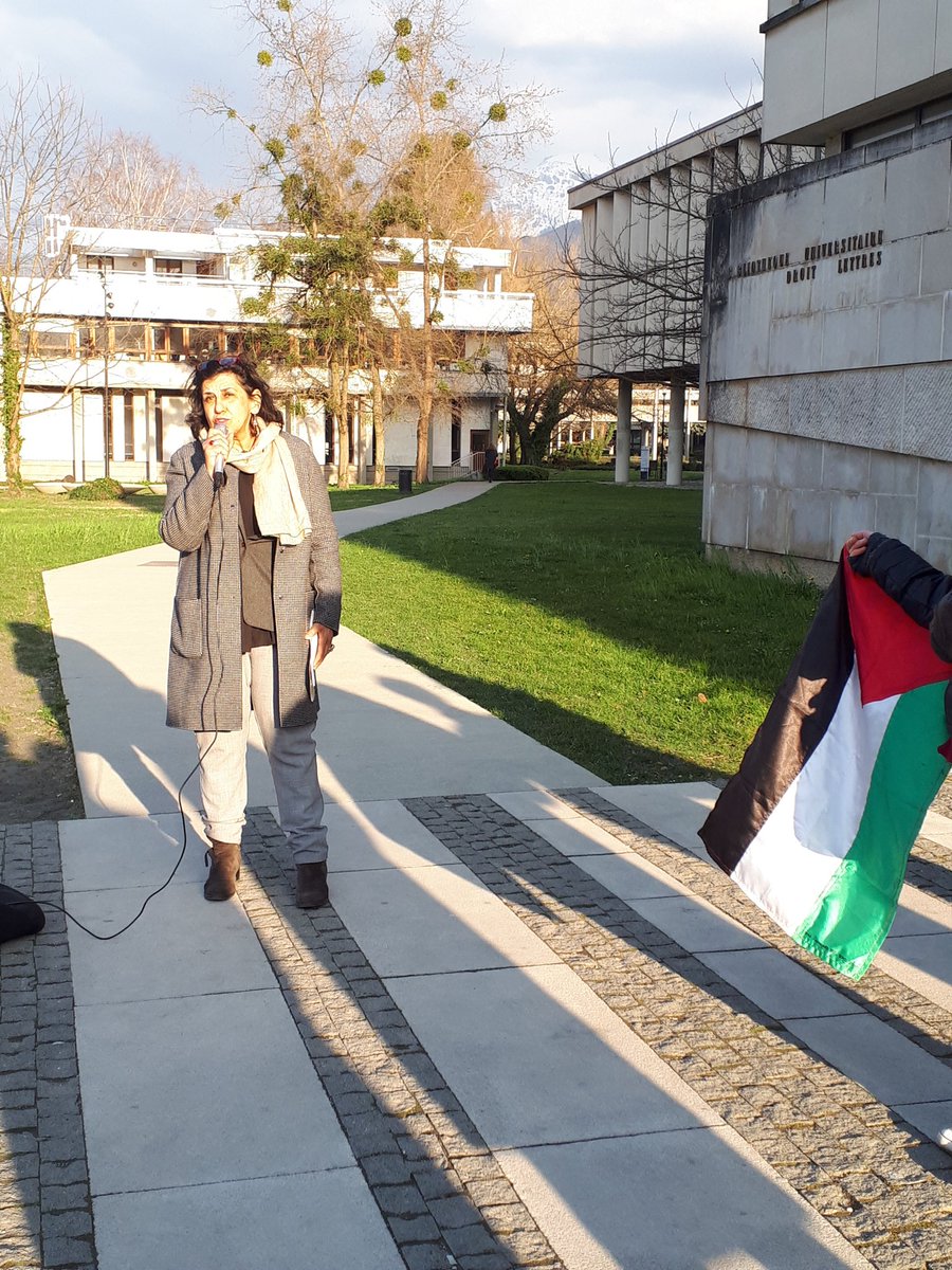 🔴 Israeli Apartheid Week 🇵🇸

Rania Madi, juriste et palestinienne est présente devant la BU droit/lettres ! 

Nous vous donnons rendez vous à 20h30 à EVE pour la projection du film The Lab qui sera suivi d'une discussion avec Mme Madi !