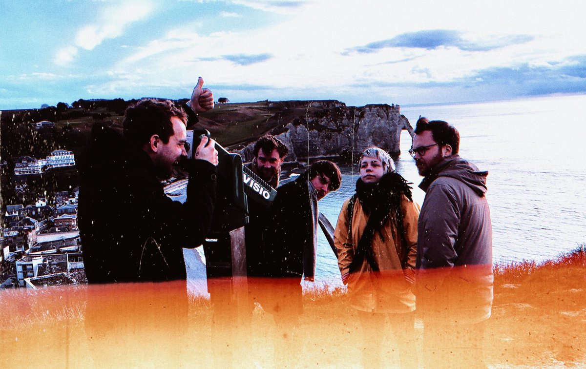Encore besoin de vous dire que BRNS &amp; Ropoporose ont un groupe de math-rock complètement dément nommé Namdose ? bit.ly/2YlX1pa <a href="/BRNSmusic/">BRNS</a> <a href="/Namdose1/">Namdose</a>