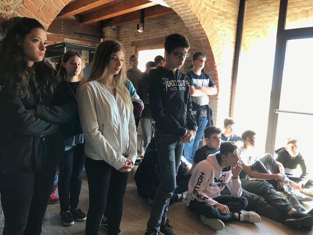 ISSAbateZanetti's tweet photo. Tante le attività formative extra curricolari: visita di istruzione al museo di #Altino, per conoscere la storia della nostra città fin dall'inizio. https://t.co/tcOYn5th4H