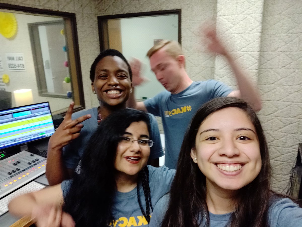 amberheckler's tweet photo. IT'S PLEDGE WEEK!!

When you support KACU, you also support the students that work here and gain valuable experience at an NPR station.

Donating $10 a month also gets you one of our rockin t-shirts 😏

Donate now at https://t.co/E0Q75gmnoQ

#KACyou https://t.co/KA0O6ojxyh