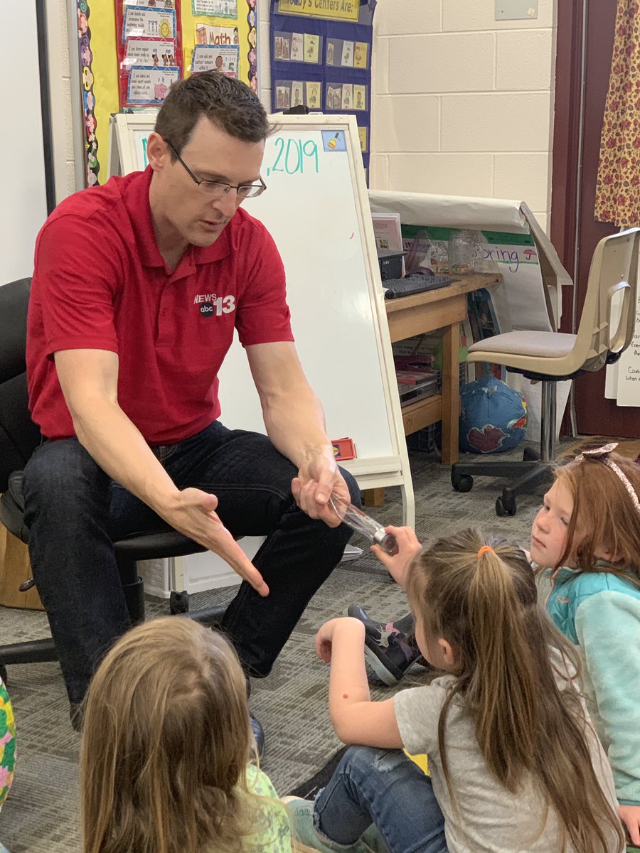HFE_Haney's tweet photo. We love our community partners that are willing to come in and talk to our kids. Thank you @JasonBoyerWLOS  for stopping by and teaching us about weather.  #TheHFEDifference  #TheACSWay https://t.co/TZ6Gs5Vagh