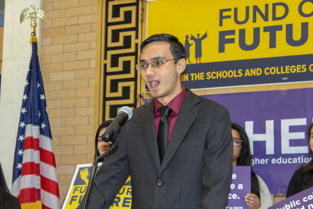 MassPHENOM's tweet photo. Thank you to the 600 students, faculty, staff, and activists and so many partner orgs who joined us for Advocacy Day last week. It was a powerful step in our continuing work to #FundOurFuture and build a #DebtFreeFuture for all! https://t.co/mXP4qYpT9V