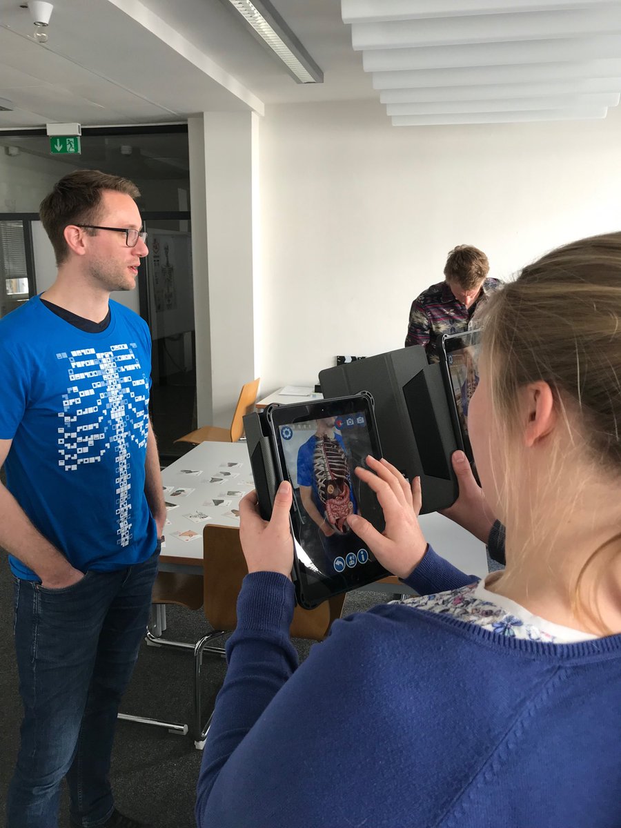 AlbrechtSeminar's tweet photo. Tiefe Einblicke mit dem VitualiTee! https://t.co/cc3WsSQ2hC