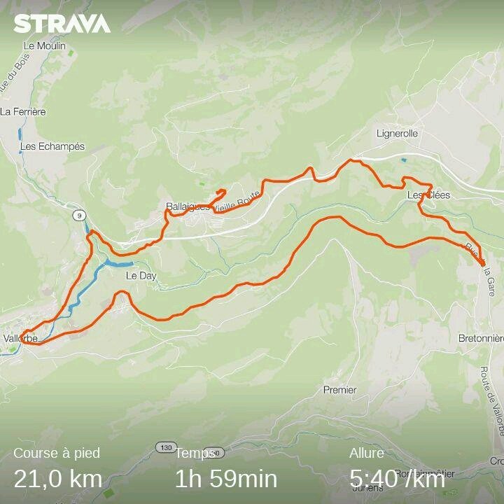 YModot's tweet photo. Entrainement long cet aprem, 440m D+, les jambes un peut lourde ... mais j'ai pu terminer ce 21km. Y a plus qu'à améliorer la vitesse en cote et sa sera nickel pour le #20kmdeLausanne #garmin #kalenji #decathlon #running #trailrunning #run4piwi #run4sep #aDieutoutelagloire https://t.co/YHa9geXPG5