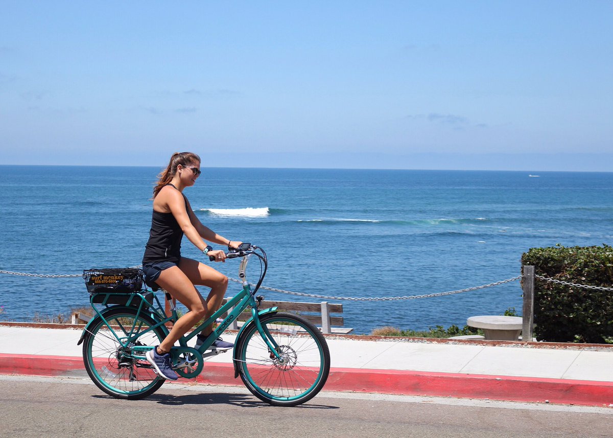 Cruising around checking the surf on the seat of an electric bike. 🔋🚲💙 #SurfMonkeyBikes #Birdrock #PacificBeach #PacificBeachSanDiego #PB #MissionBeach #Tourmaline #LaJolla #LaJollaCalifornia #LaJollaSanDiego #BeautifulSanDiego