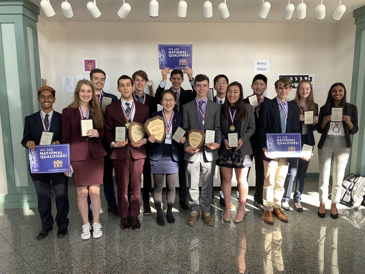 [DISTRICTS] 16 students qualify to the NSDA National Tournament in Dallas, TX, after two days of intense competition. <a href="/MrUlkuSteiner/">Michael Ulku-Steiner</a> is District Admin of the Year and #DAbate claims Speech, Debate and Overall Sweepstakes. #GoCavs