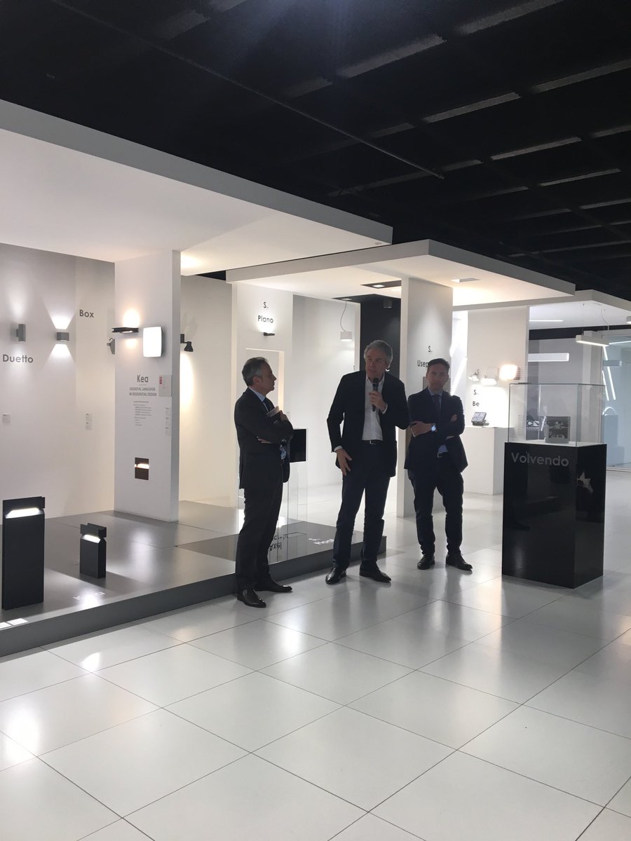 cisalba's tweet photo. Torniamo alla logica industriale e alla logica del “pensare” per fare impresa e avvicinare culturalmente la società alle imprese #pmidayvarese https://t.co/iTyti4743f