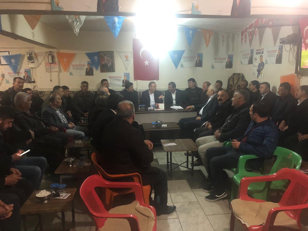 osman_oren's tweet photo. Kayabağlar(Zokeyd) Beldemizde, belde seçim lokalinde, yoğun bir katılım gösteren Zokeydli hemşehrilerimizle bir araya geldik. Gönül ehli, Belde Başkan Adayımız Sn @hsalimseven’e destek taleplerinde bulunduk. Rabbim bizlere mahcubiyet vermesin inşallah.

#BelediyeİşiGönülİşi https://t.co/JnDtkKKsAX