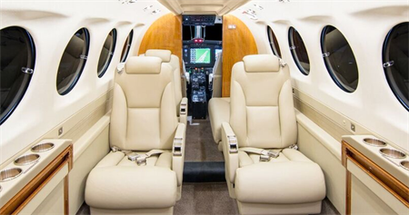 flystraightline's tweet photo. Sit back.. relax... and we'll take care of the rest. https://t.co/ULVMsdzNih