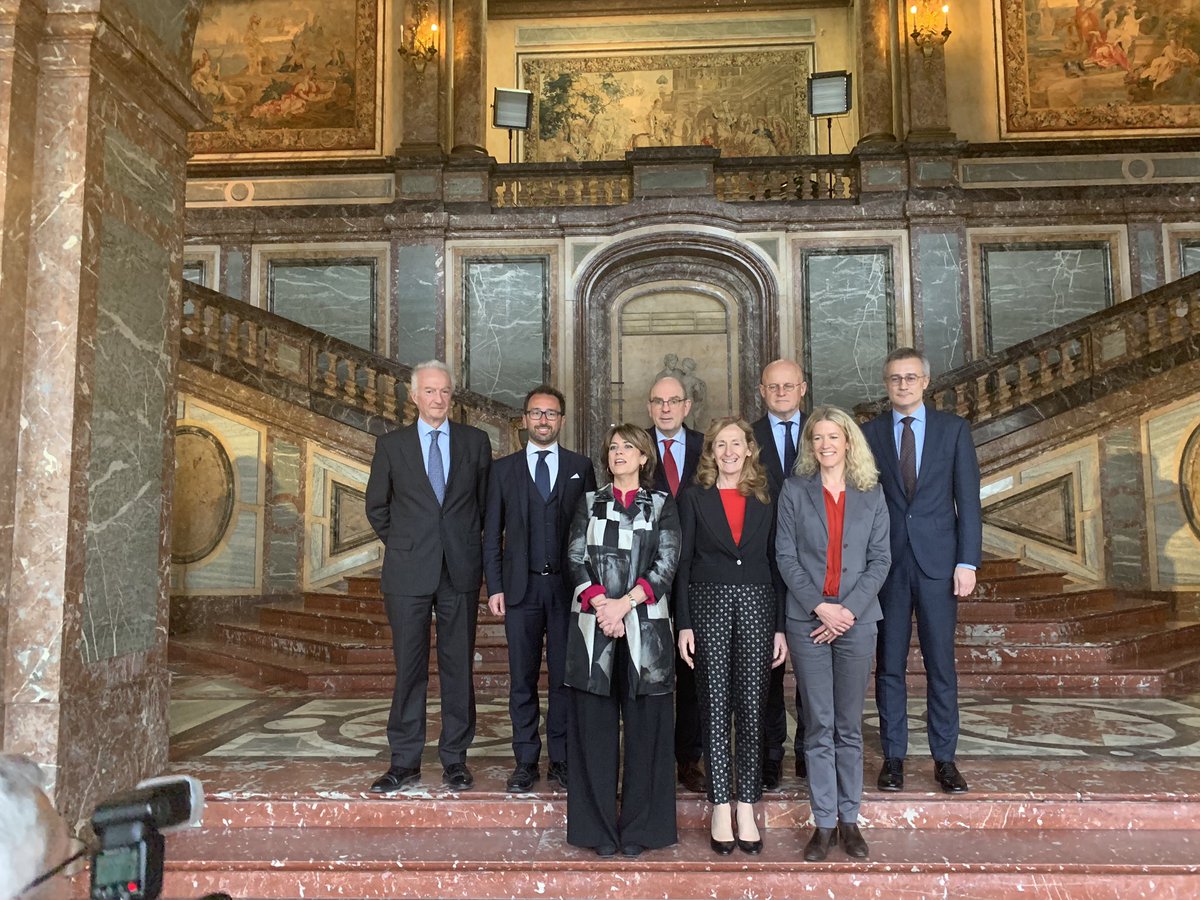 A Bruxelles per il secondo incontro del “Group Vendome” con gli altri ministri della giustizia europei.

Un forum dinamico e informale, per discutere della cooperazione transfrontaliera in tema di giustizia e della lotta al terrorismo e alle forme più gravi di criminalità.