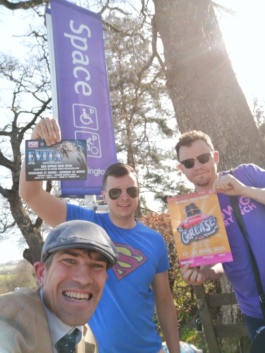 EntertaininglyD's tweet image. Big thanks to Sam from @plymouthgns,   Liam from @ExeterMusical, @danielbuckroyd  from @ExeterNorthcott, Comedian Christian Russell-Pollock and Twiggy Lake from A.N.T.S for their fabulous contribution to today's jam packed and @EntertaininglyD edition of ARTZ4U on @SoundartRadio