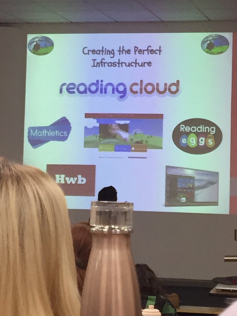 MissNahar97's tweet photo. Mr Tilly from @NantYParcSchool talking about DCF.Also thankyou for giving us different free apps that I can use in my own classroom one day! 😁 #DCF #ICT #superteachers https://t.co/F1udSrkgU7