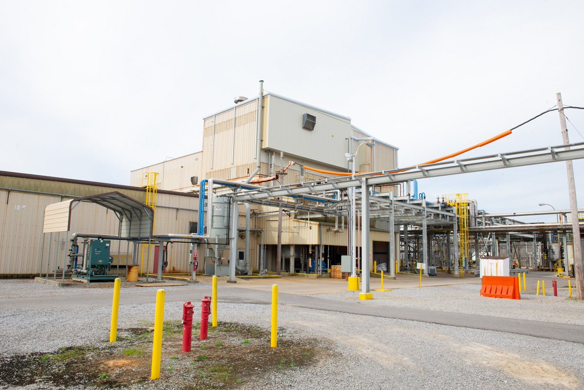 Arkema_group's tweet photo. We inaugurate today our new #Kepstan PEKK plant in Mobile (US) to support the strong demand for high-performance #polymers in the most demanding markets #aeronautics #oilandgas #electronics #automotive https://t.co/lv96y24Ncl https://t.co/p1iTNVn8pG