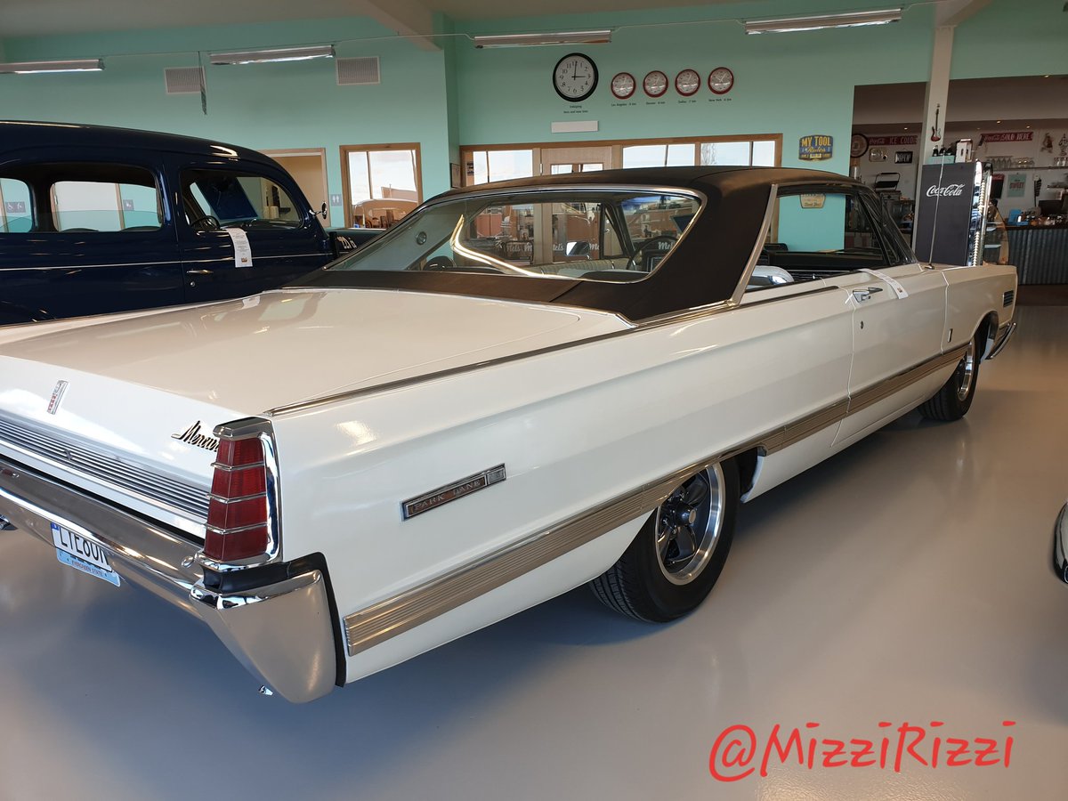 mizzi_rizzi's tweet photo. Mercury Park Lane 1966

#Mercury ©MizziRizzi
#MercuryParkLane
#MercuryParkLane1966
#MizziRizzi 
#Melsgarage https://t.co/4mWzjSrq0A