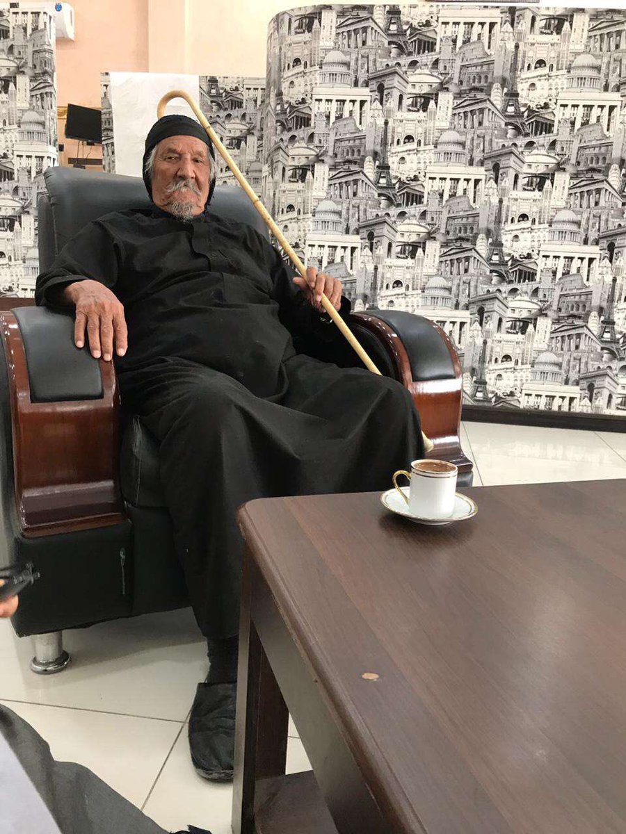 ii___Ap's tweet image. جدي عزتي وعزي حبيبي الأول وملجئي بعد الله طاب عمري بك يا سيّد الرجال ♥️.