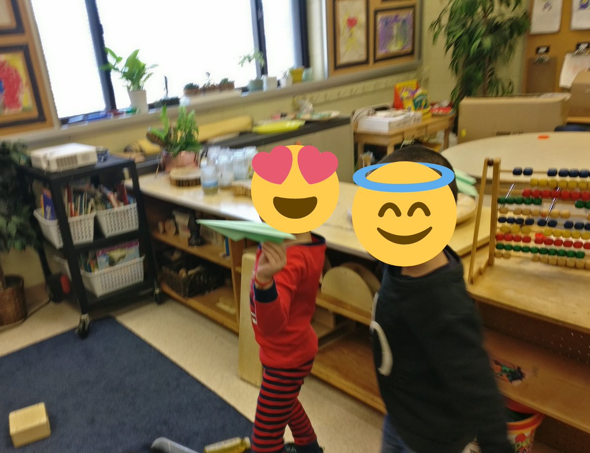 LilyTang99's tweet image. How far your airplane can fly?Making paper airplanes as a team! #ProblemSovling