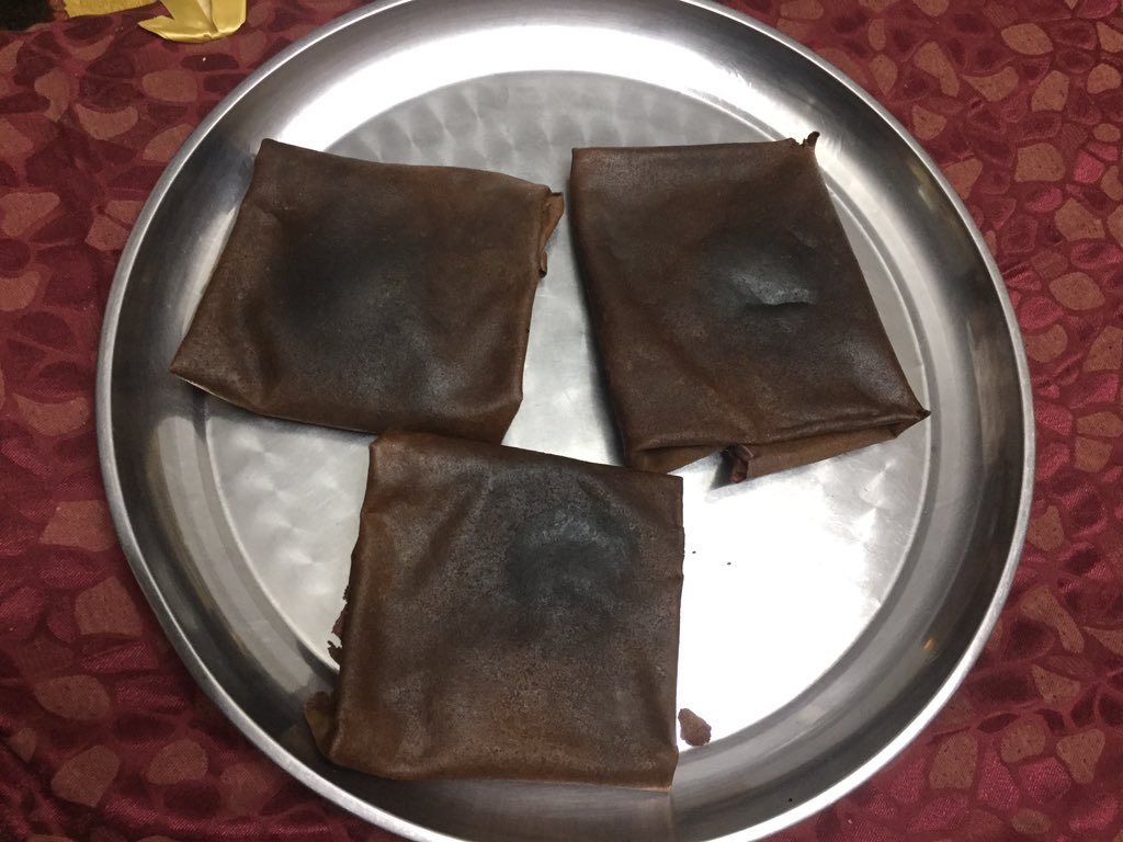 sonofsecret's tweet photo. يا جماعه امي بتعمل حلومر ظابط شديد .. قلت ليها السنه دي بعرض ليك الحلومر بتاعك في تويتر ♥️ بتبيع حلومر بالطرقات وبالجردل وبتبيع زريعه للاستفسار تعال DM
ريتويت بليز♥️ https://t.co/0OOaNLxbh0